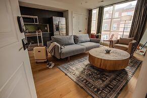 Sosuite 2BR Apt w W D Newly Renovated