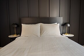 Sosuite 2BR Apt w W D Newly Renovated