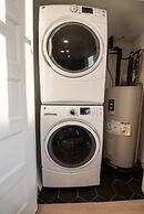 Sosuite 2BR Apt w Patio W D Sofabed