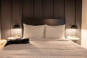 Sosuite 2BR Apt w Patio W D Sofabed