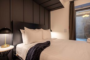 Sosuite 2BR Apt w Patio W D Sofabed