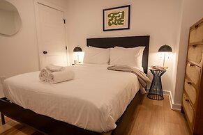 Sosuite 2BR Apt w Patio W D Sofabed