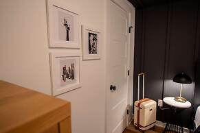 Sosuite 2BR Apt w Patio W D Sofabed