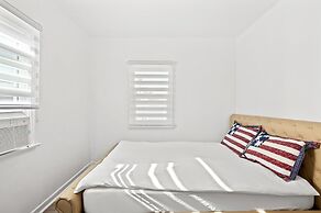 Comfortable Home Near LA With Full Kitchen Laundry