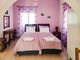 Dina s Flowers - Alonnisos Summer Gem