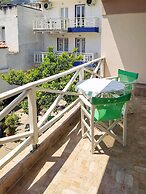 Dina s Flowers - Alonnisos Summer Gem