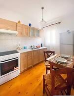 Dinas Apartment - Alonnisos Summer Haven