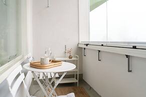 Bright Apt - Design District