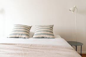 Bright Apt - Design District