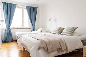 Bright Apt - Design District