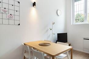 JOIVY Contemporary Apartments