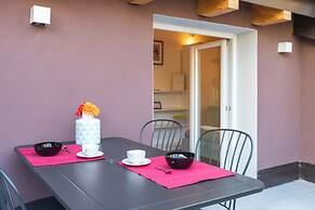 JOIVY Contemporary Apartments