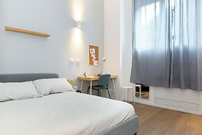 JOIVY Contemporary Apartments