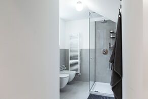 JOIVY Contemporary Apartments