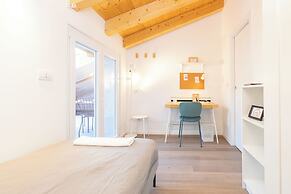 JOIVY Contemporary Apartments