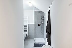 JOIVY Contemporary Apartments