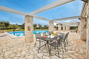 Tenuta Nicla With Pool Locorotondo