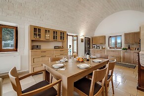 Tenuta Nicla With Pool Locorotondo