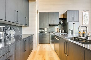 Modern Ski-in/out Home in Brian Head w/ Deck