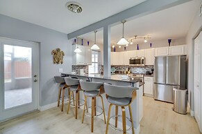 Lanai, Grill & Outdoor Pool: Melbourne Duplex!