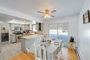 Deck & Fire Pit: Cozy Escape in Morrisville!