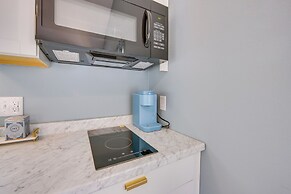 Half-mi to Dtwn: New Cottage in Jefferson!