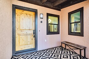 Tranquil Green Valley Home w/ Screened Porch