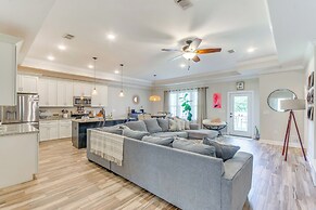 2 Mi to Beach: Bright Navarre Home w/ Fire Pit!