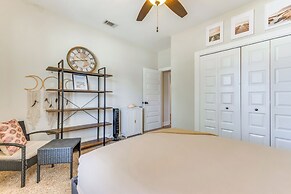 2 Mi to Beach: Bright Navarre Home w/ Fire Pit!