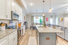 2 Mi to Beach: Bright Navarre Home w/ Fire Pit!