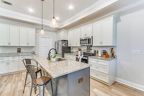 2 Mi to Beach: Bright Navarre Home w/ Fire Pit!