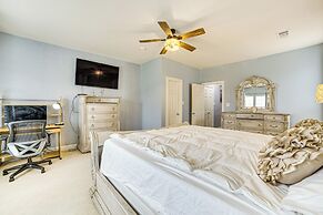 7 Mi to Toyota Stadium: Cozy Frisco Apartment!