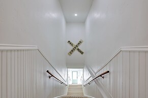 Walk to Shops & Eats: Charming Dtwn Emmett Apt!