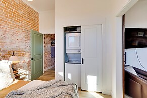 Walk to Shops & Eats: Charming Dtwn Emmett Apt!