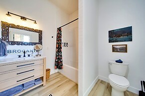 Walk to Shops & Eats: Charming Dtwn Emmett Apt!