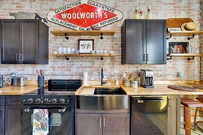 Walk to Shops & Eats: Charming Dtwn Emmett Apt!