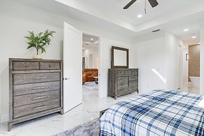 7 Mi to Dtwn Cape Coral: Home w/ Pool & Spa!