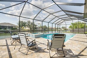 7 Mi to Dtwn Cape Coral: Home w/ Pool & Spa!