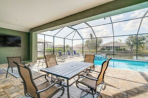 7 Mi to Dtwn Cape Coral: Home w/ Pool & Spa!