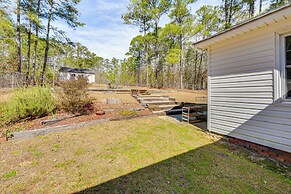 Cozy Couple's Getaway w/ Private Yard in Cameron