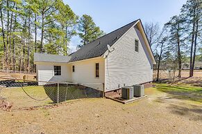 Cozy Couple's Getaway w/ Private Yard in Cameron