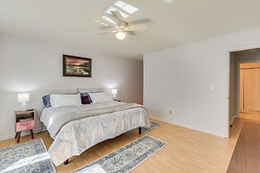 Cozy Couple's Getaway w/ Private Yard in Cameron