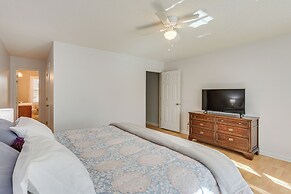 Cozy Couple's Getaway w/ Private Yard in Cameron