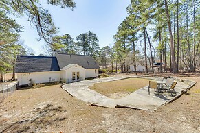 Cozy Couple's Getaway w/ Private Yard in Cameron