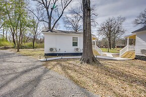 Walk to Museums: Art Deco Cottage in Jefferson