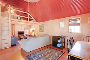 3 Mi to Greers Ferry Lake: Peaceful Cabin w/ Deck!
