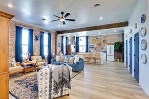 Downtown Emmett Apt: 7 Mi to Black Canyon Dam