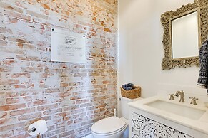 Downtown Emmett Apt: 7 Mi to Black Canyon Dam