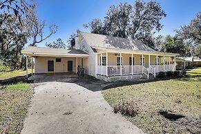 10 Mi to St Simons Island: Home w/ Screened Porch