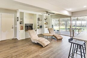 10 Mi to St Simons Island: Home w/ Screened Porch